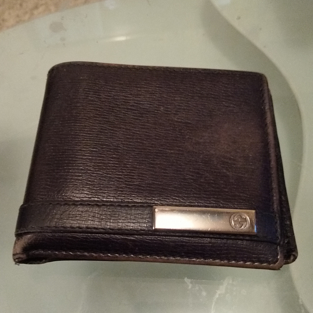 Gucci Bifold Metal Bar Men's Wallet